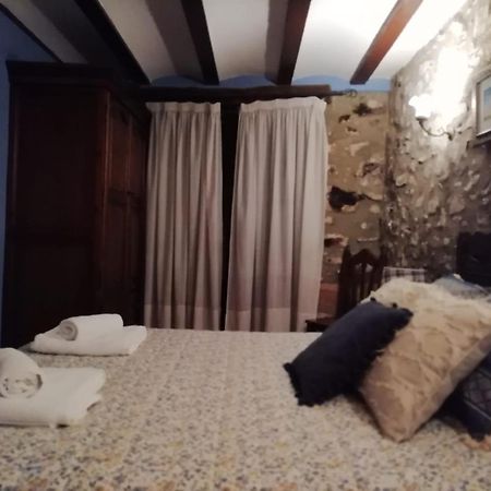 Bed and Breakfast Cal Pons Prades Zimmer foto